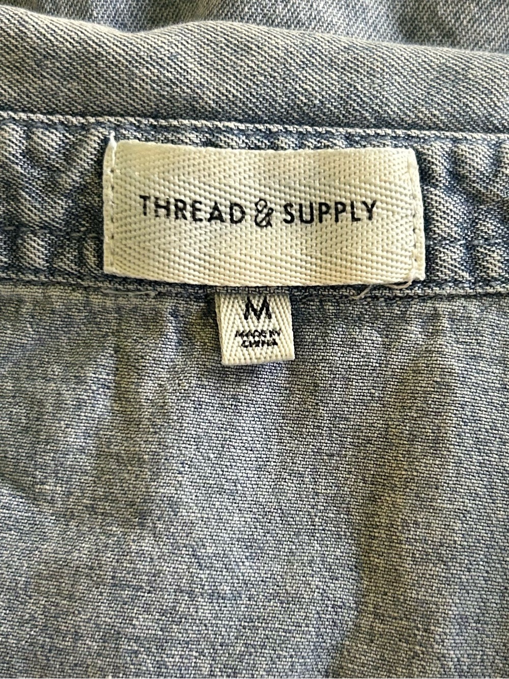 Thread & Supply 100% Cotton Denim Button Down Shirt Western Core Women’s Medium - Picture 5 of 6